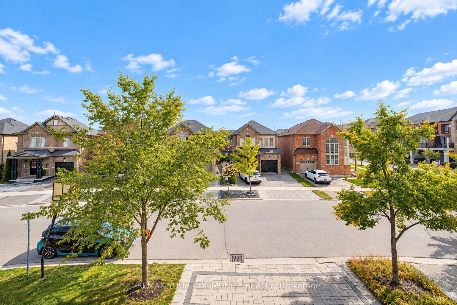 Photo 94 of 131 Killington Avenue, Vaughan, Kleinburg — HOMEH