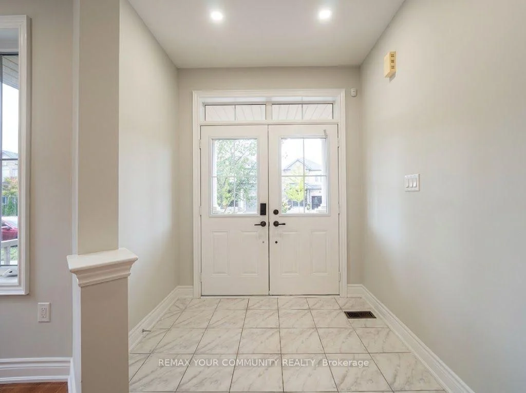 Photo 12 of 131 Killington Avenue, Vaughan, Kleinburg — HOMEH