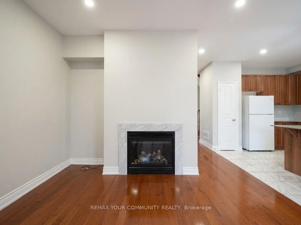 Photo 36 of 131 Killington Avenue, Vaughan, Kleinburg — HOMEH