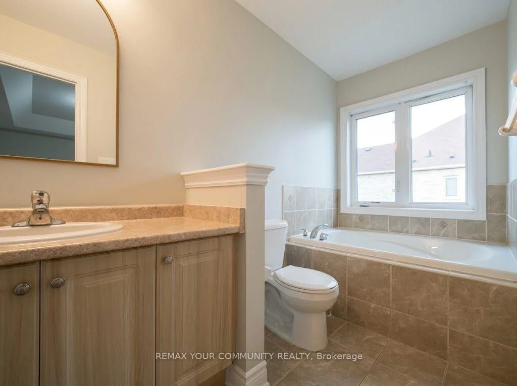 Photo 58 of 131 Killington Avenue, Vaughan, Kleinburg — HOMEH