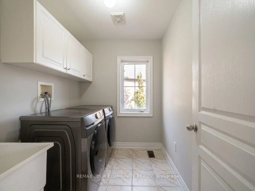 Photo 74 of 131 Killington Avenue, Vaughan, Kleinburg — HOMEH