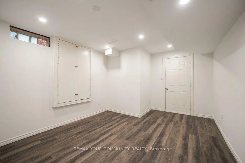 Photo 87 of 131 Killington Avenue, Vaughan, Kleinburg — HOMEH