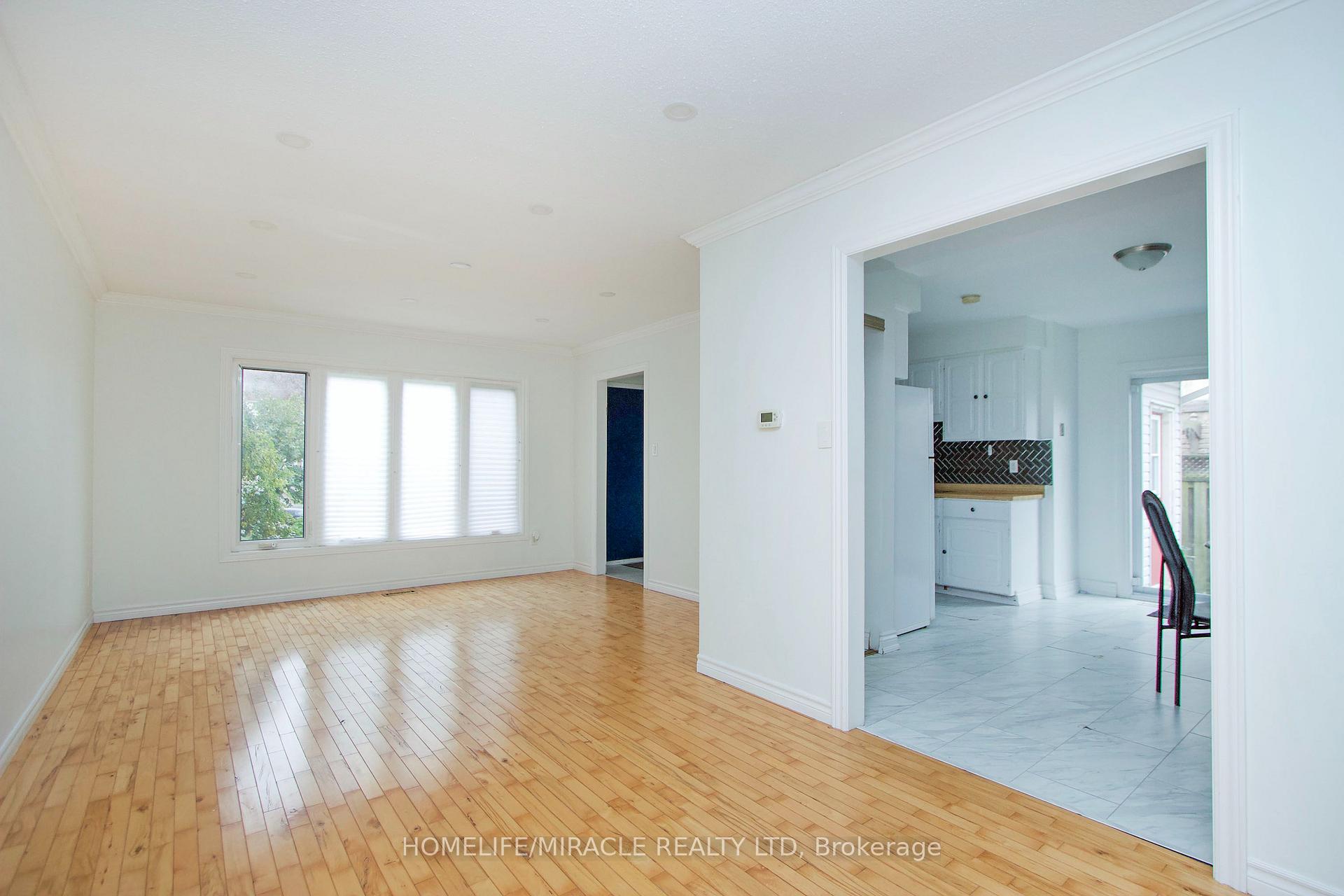 Photo 4 of 14 Pilkington Crescent, Whitby, Pringle Creek — HOMEH