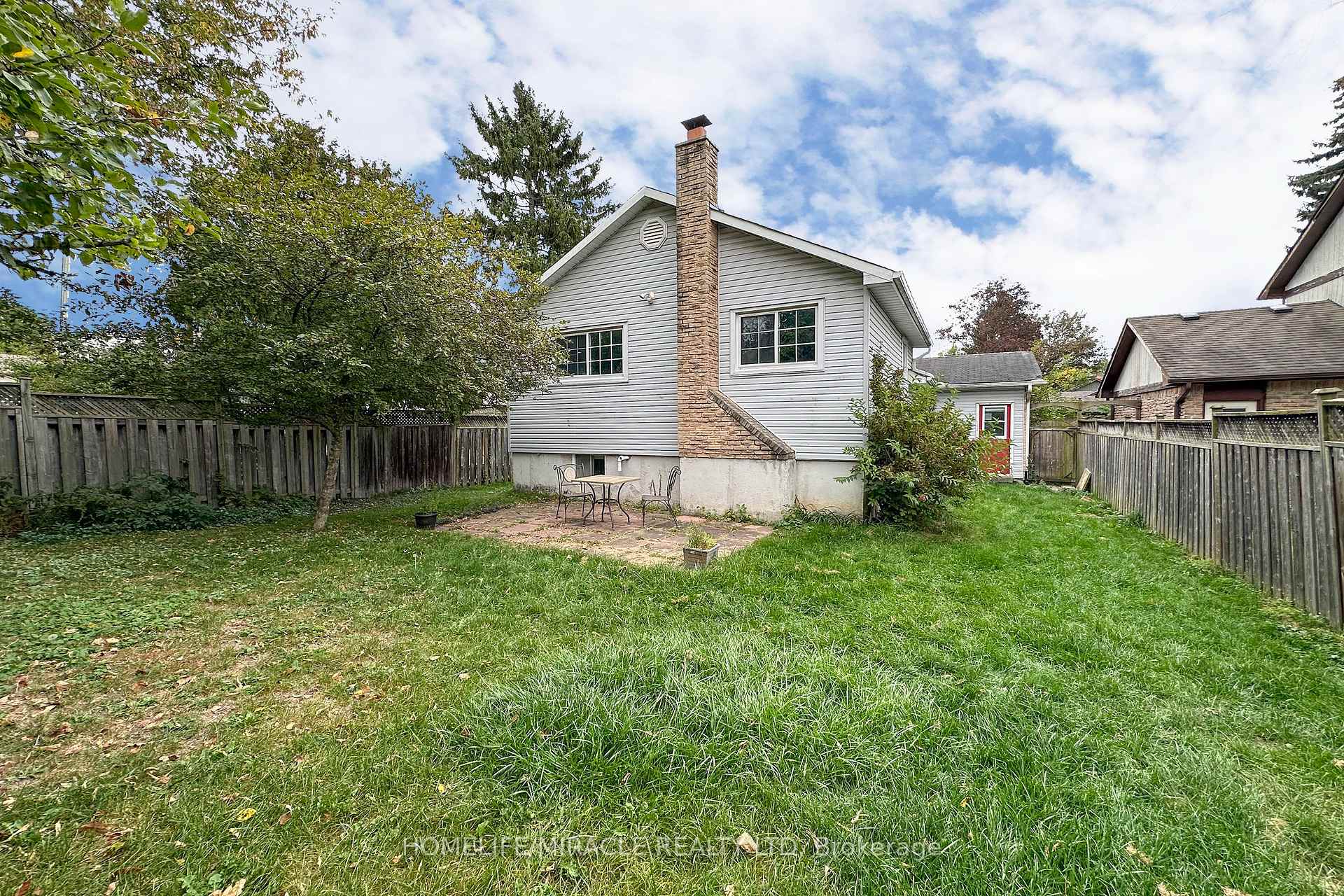 Photo 21 of 14 Pilkington Crescent, Whitby, Pringle Creek — HOMEH
