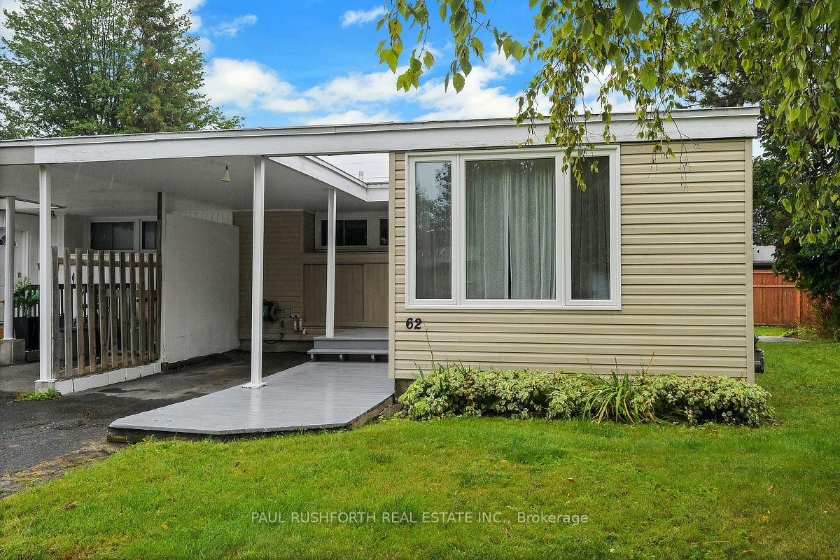 Photo 2 of 62 Ashburn Drive, Ottawa, Borden Farm/Stewart Farm/Carleton Heights/Parkwood Hills — HOMEH