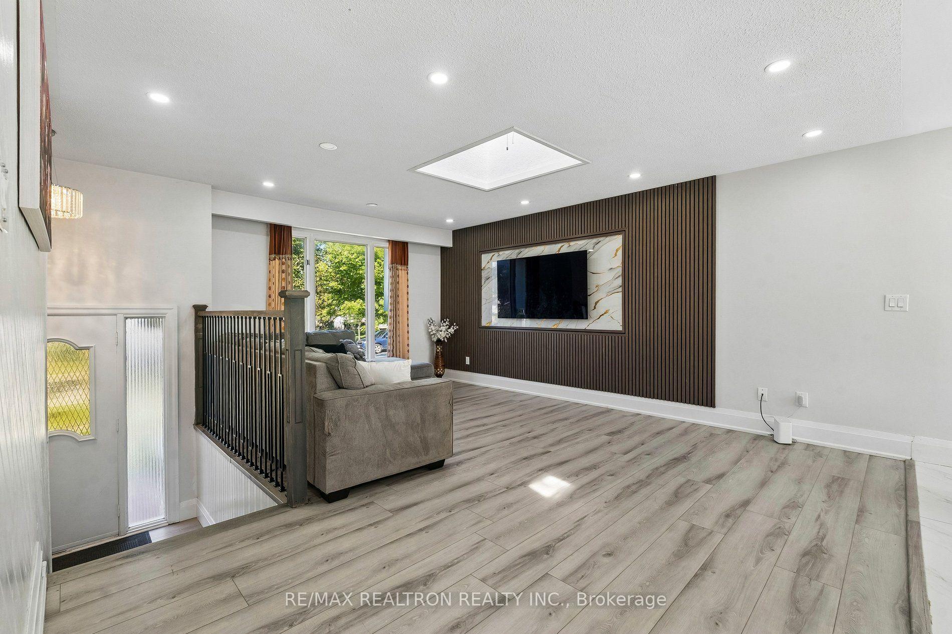 Photo 9 of Unit Upper, 101 Marshall Street, Barrie, Allandale Heights — HOMEH