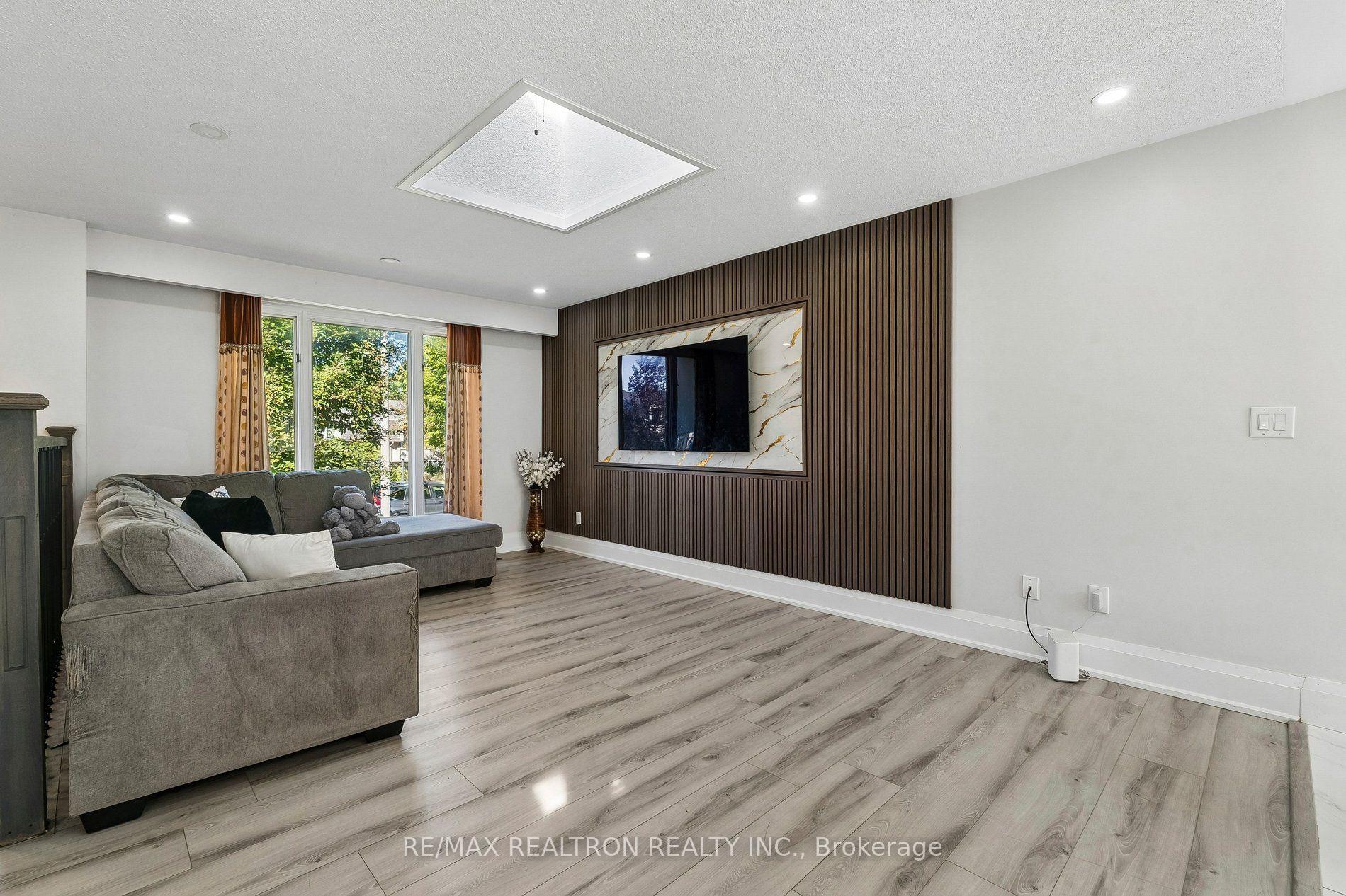 Photo 10 of Unit Upper, 101 Marshall Street, Barrie, Allandale Heights — HOMEH