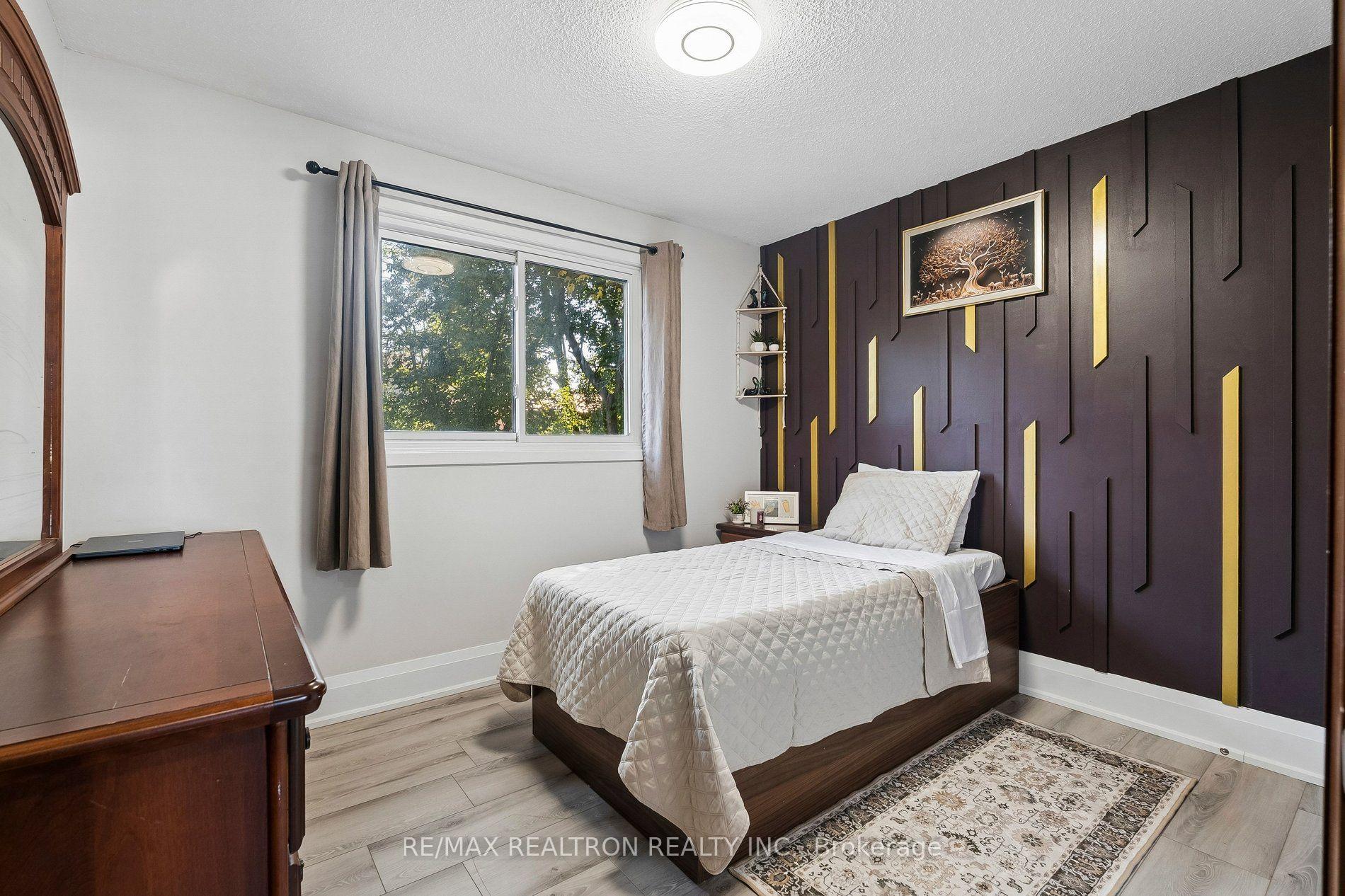 Photo 20 of Unit Upper, 101 Marshall Street, Barrie, Allandale Heights — HOMEH