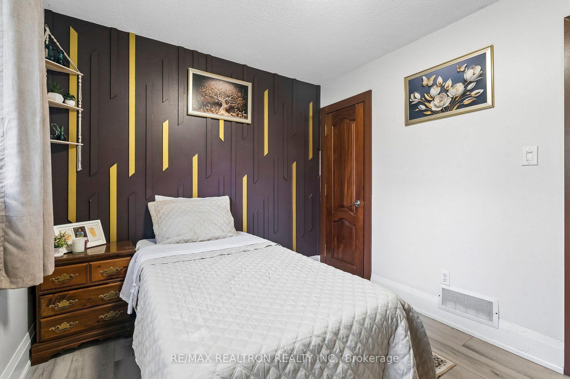 Photo 21 of Unit Upper, 101 Marshall Street, Barrie, Allandale Heights — HOMEH