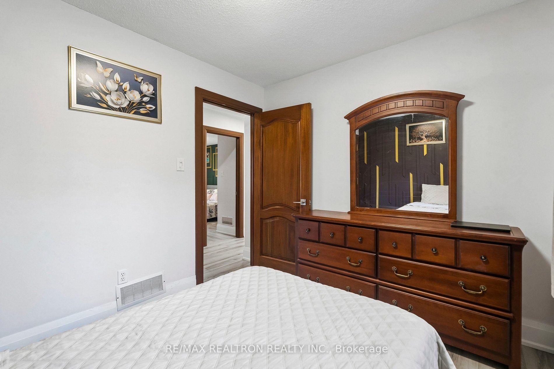 Photo 22 of Unit Upper, 101 Marshall Street, Barrie, Allandale Heights — HOMEH