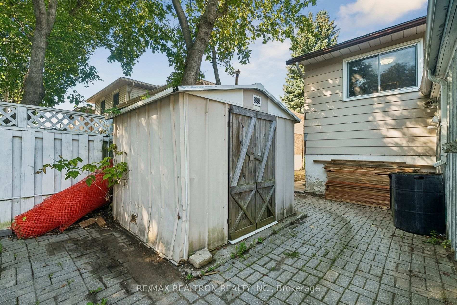 Photo 32 of Unit Upper, 101 Marshall Street, Barrie, Allandale Heights — HOMEH