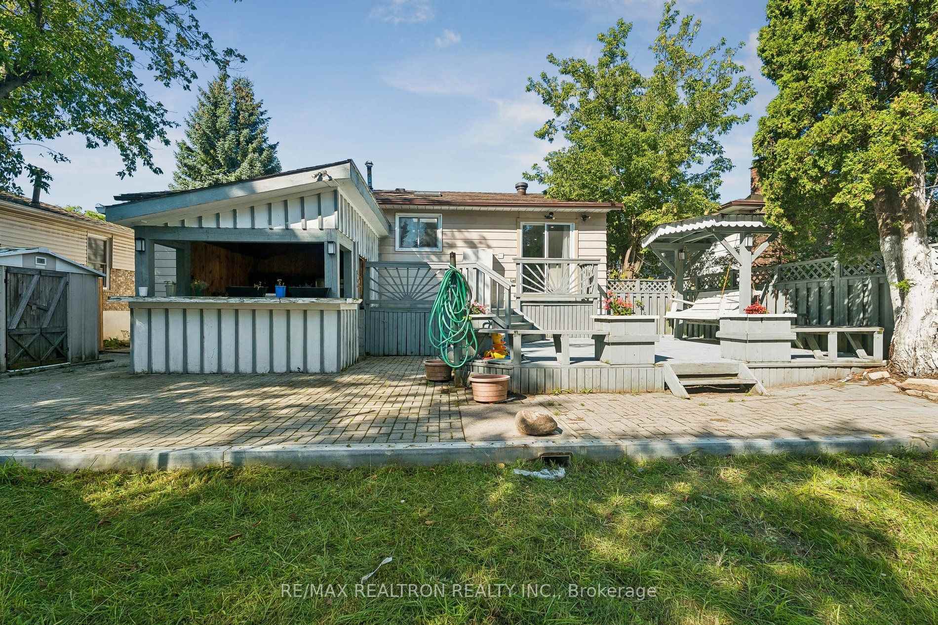 Photo 39 of Unit Upper, 101 Marshall Street, Barrie, Allandale Heights — HOMEH