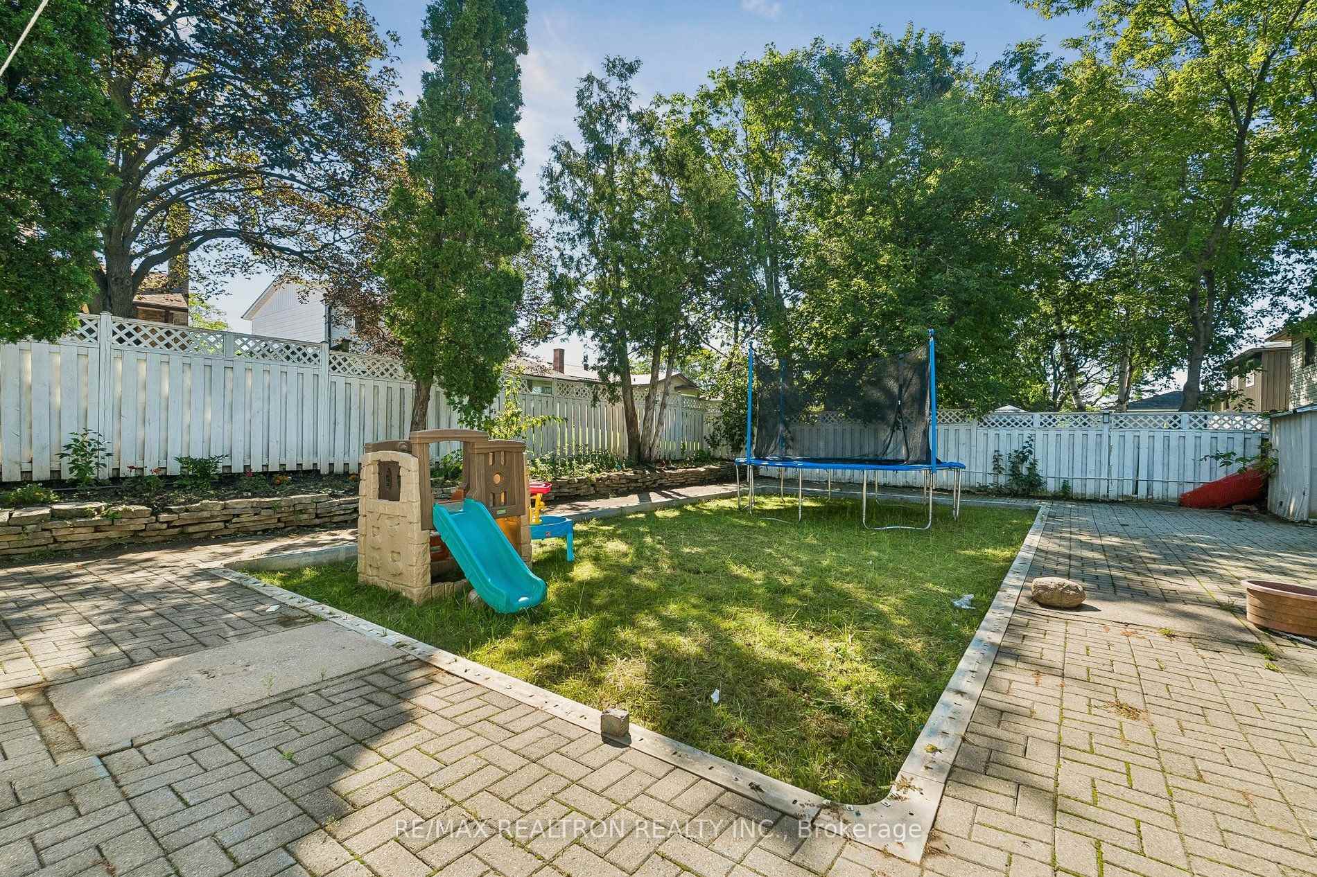 Photo 40 of Unit Upper, 101 Marshall Street, Barrie, Allandale Heights — HOMEH