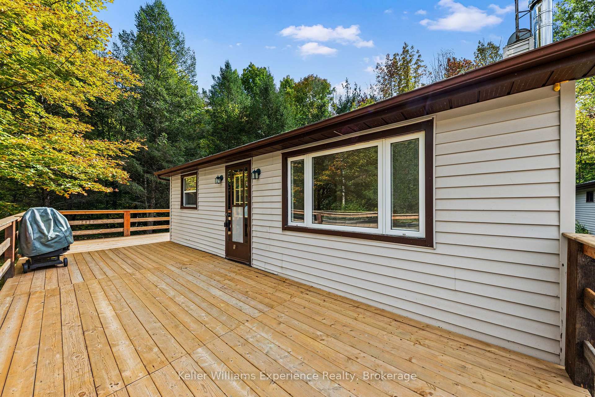 Photo 5 of 597 Rue Lafontaine Road E, Tiny, Rural Tiny — HOMEH