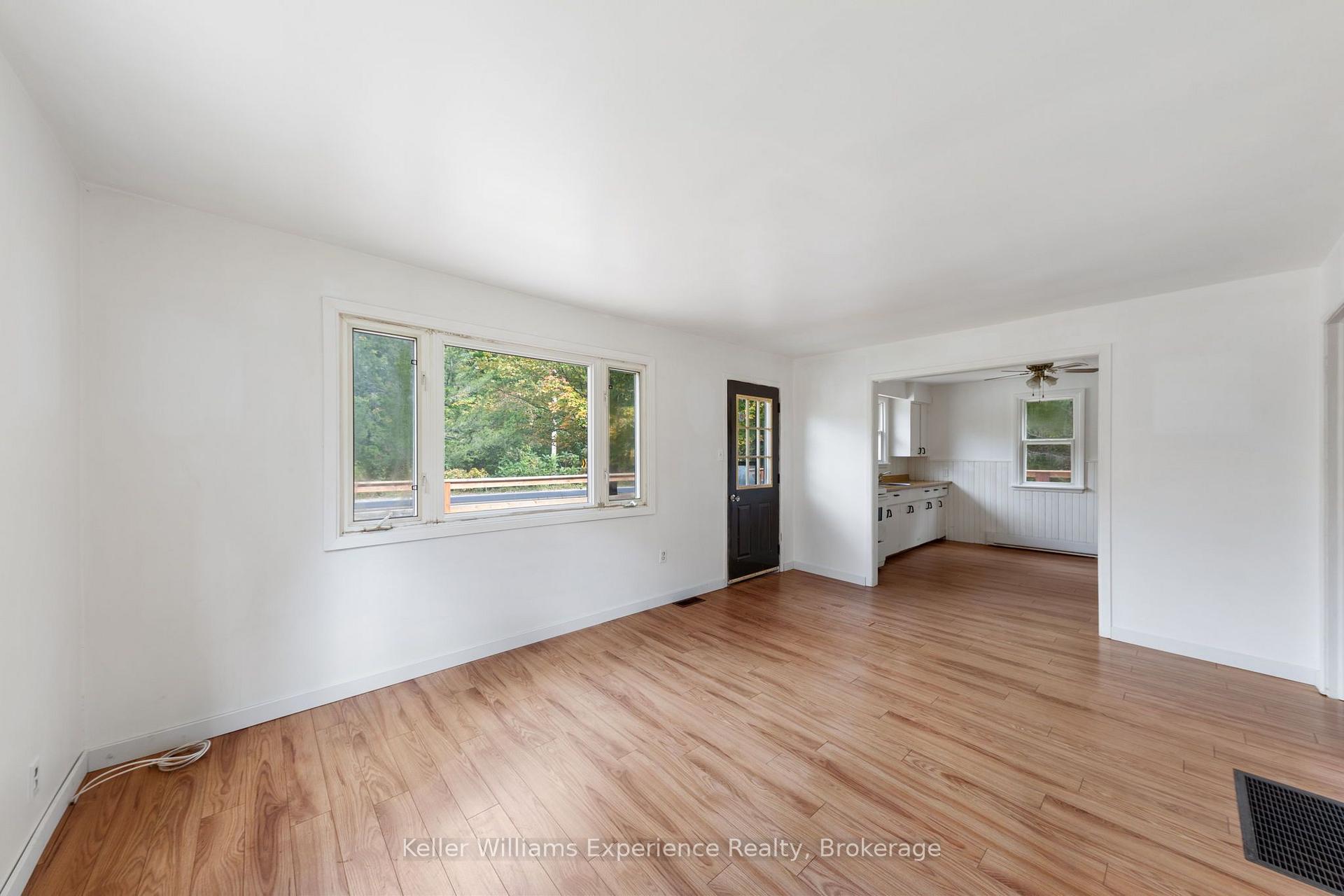 Photo 6 of 597 Rue Lafontaine Road E, Tiny, Rural Tiny — HOMEH