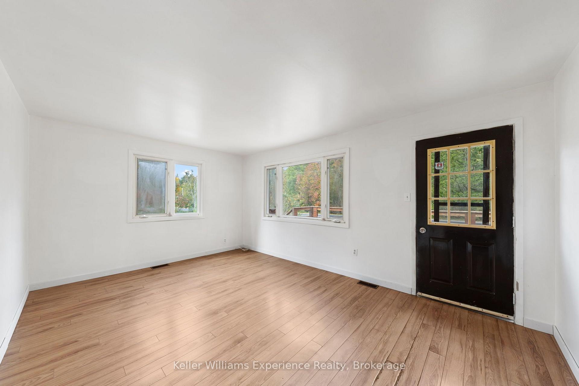 Photo 7 of 597 Rue Lafontaine Road E, Tiny, Rural Tiny — HOMEH