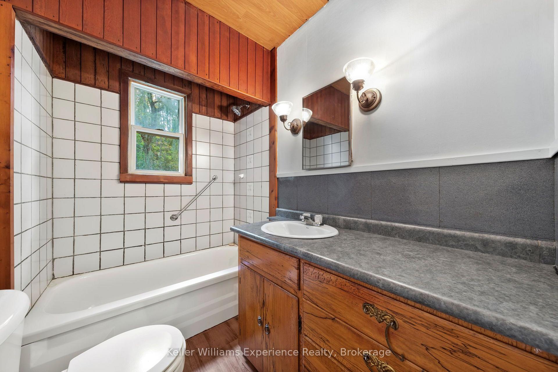 Photo 12 of 597 Rue Lafontaine Road E, Tiny, Rural Tiny — HOMEH