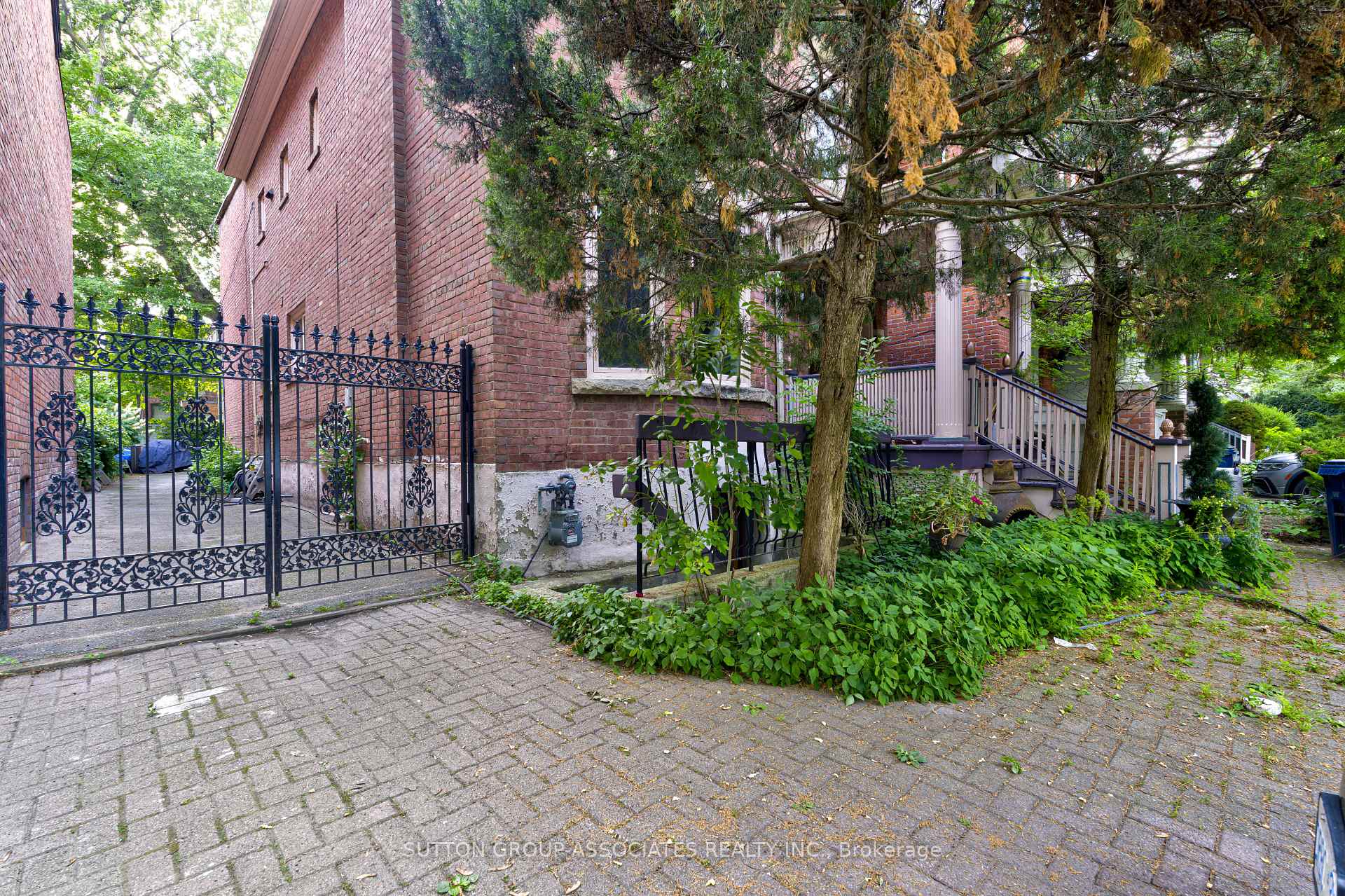 Photo of Unit Basement, 192 Albany Avenue