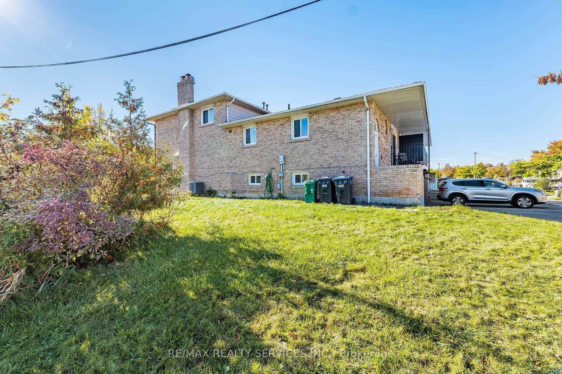 Photo 37 of 112 Bruce Beer Drive, Brampton, Madoc — HOMEH