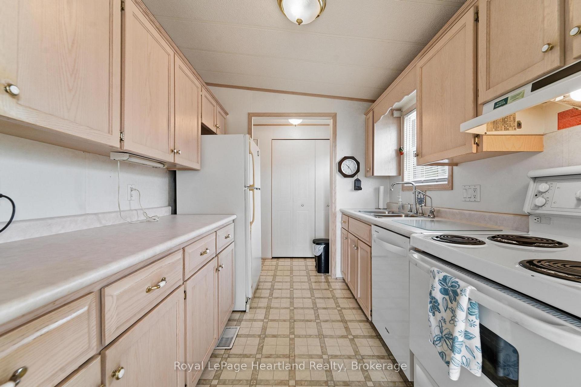 Photo 14 of 40 Algonquin Lane, Ashfield-Colborne-Wawanosh, Colborne — HOMEH