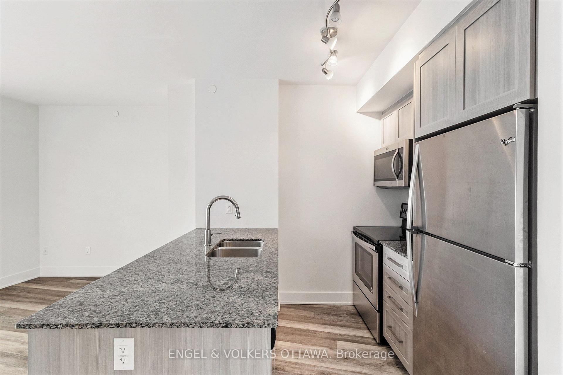 Photo 5 of Unit 516, 411 Mackay Street, Ottawa, Lindenlea — HOMEH