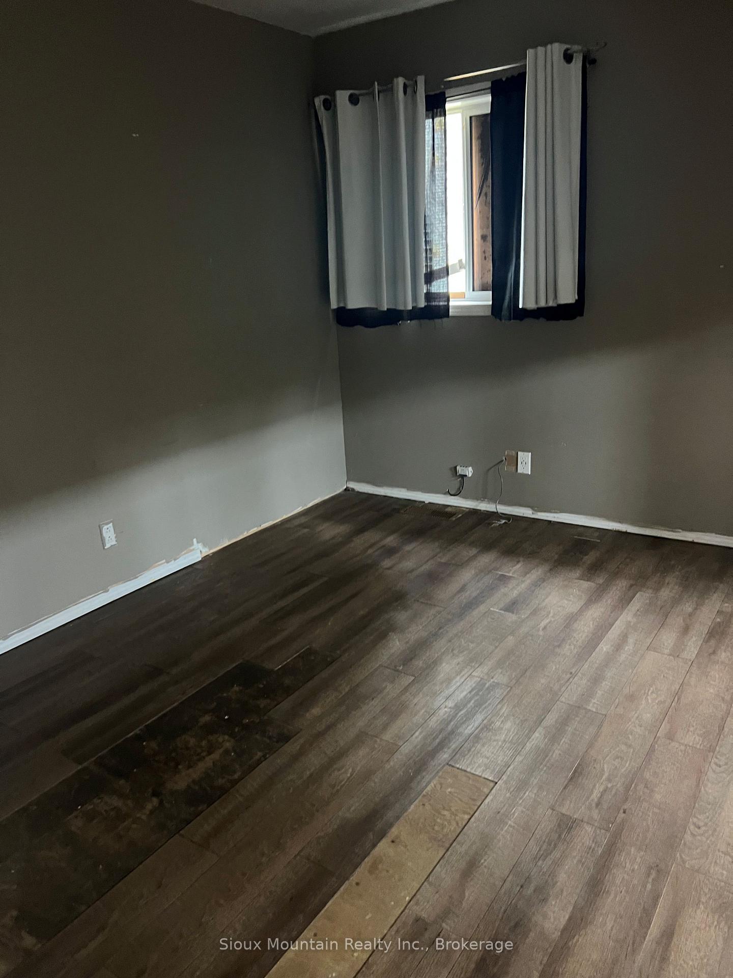 Photo 5 of 38 King Street, Sioux Lookout — HOMEH