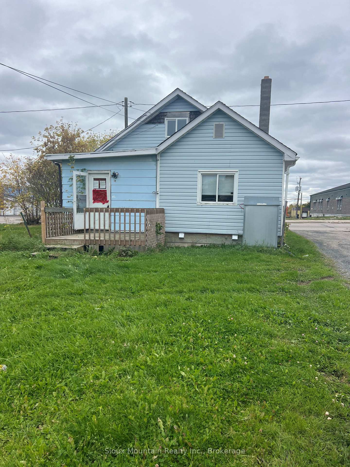 Photo 9 of 38 King Street, Sioux Lookout — HOMEH