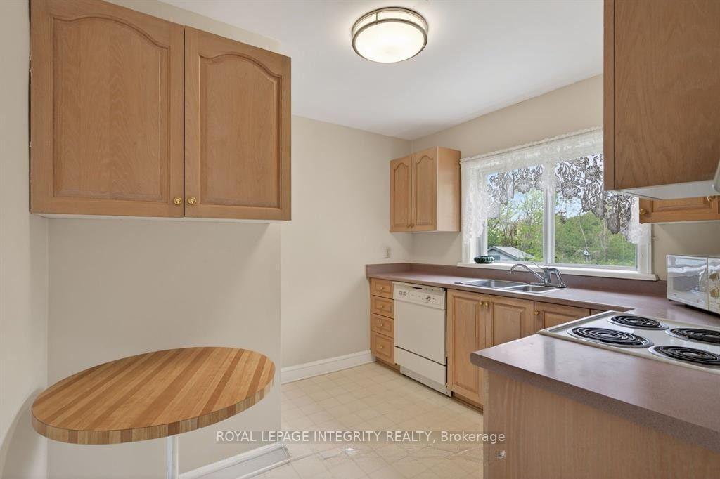 Photo 10 of 1442 Cavendish Road, Ottawa, Applewood Acres — HOMEH