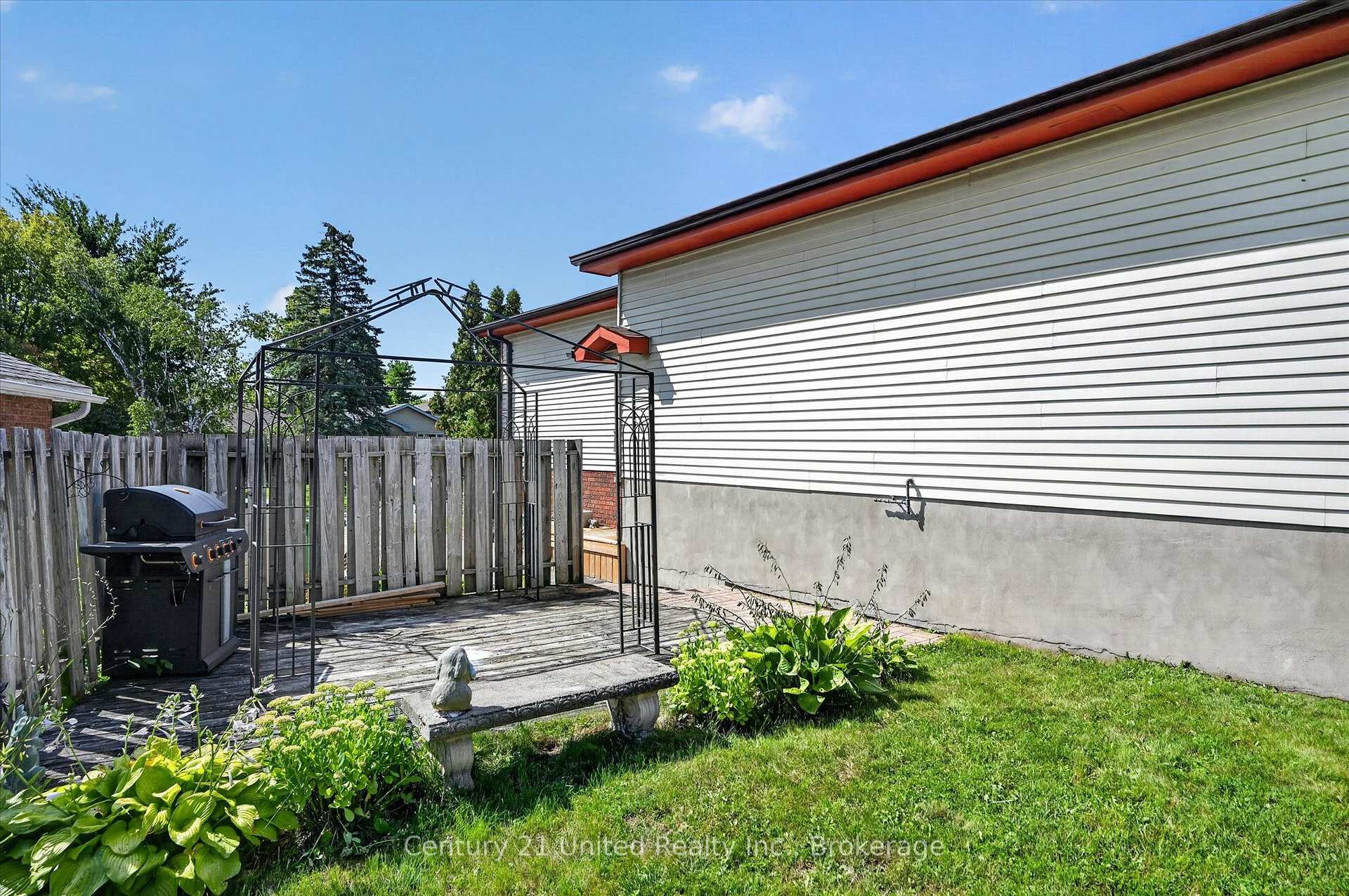 Photo 41 of 2110 Springwood Road, Peterborough, Monaghan Ward 2 — HOMEH
