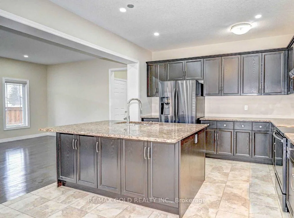 Photo 10 of 400 Wild Calla Street, Waterloo, Columbia Forest/Clair Hills — HOMEH