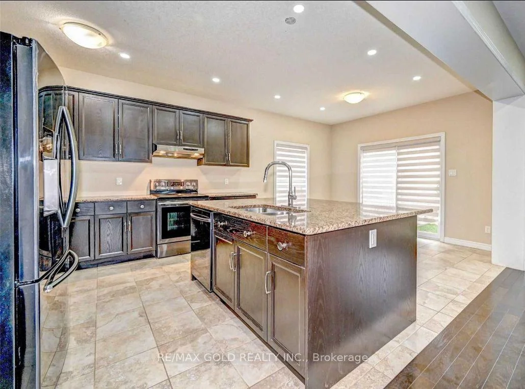 Photo 11 of 400 Wild Calla Street, Waterloo, Columbia Forest/Clair Hills — HOMEH