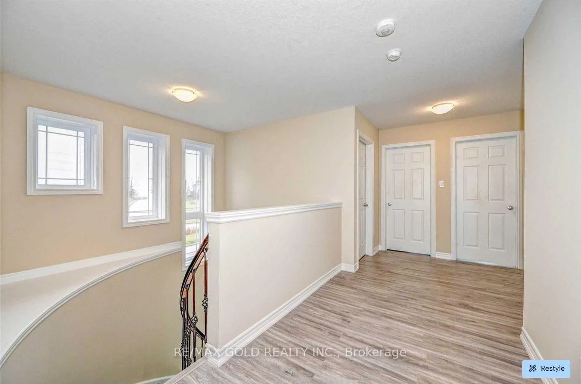 Photo 14 of 400 Wild Calla Street, Waterloo, Columbia Forest/Clair Hills — HOMEH