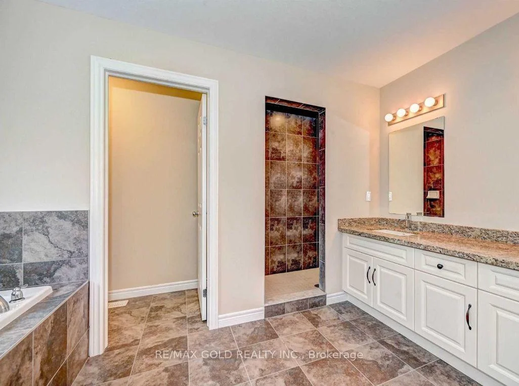 Photo 17 of 400 Wild Calla Street, Waterloo, Columbia Forest/Clair Hills — HOMEH