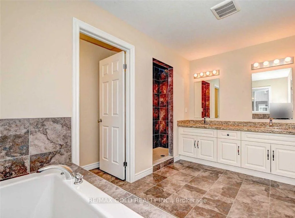 Photo 18 of 400 Wild Calla Street, Waterloo, Columbia Forest/Clair Hills — HOMEH