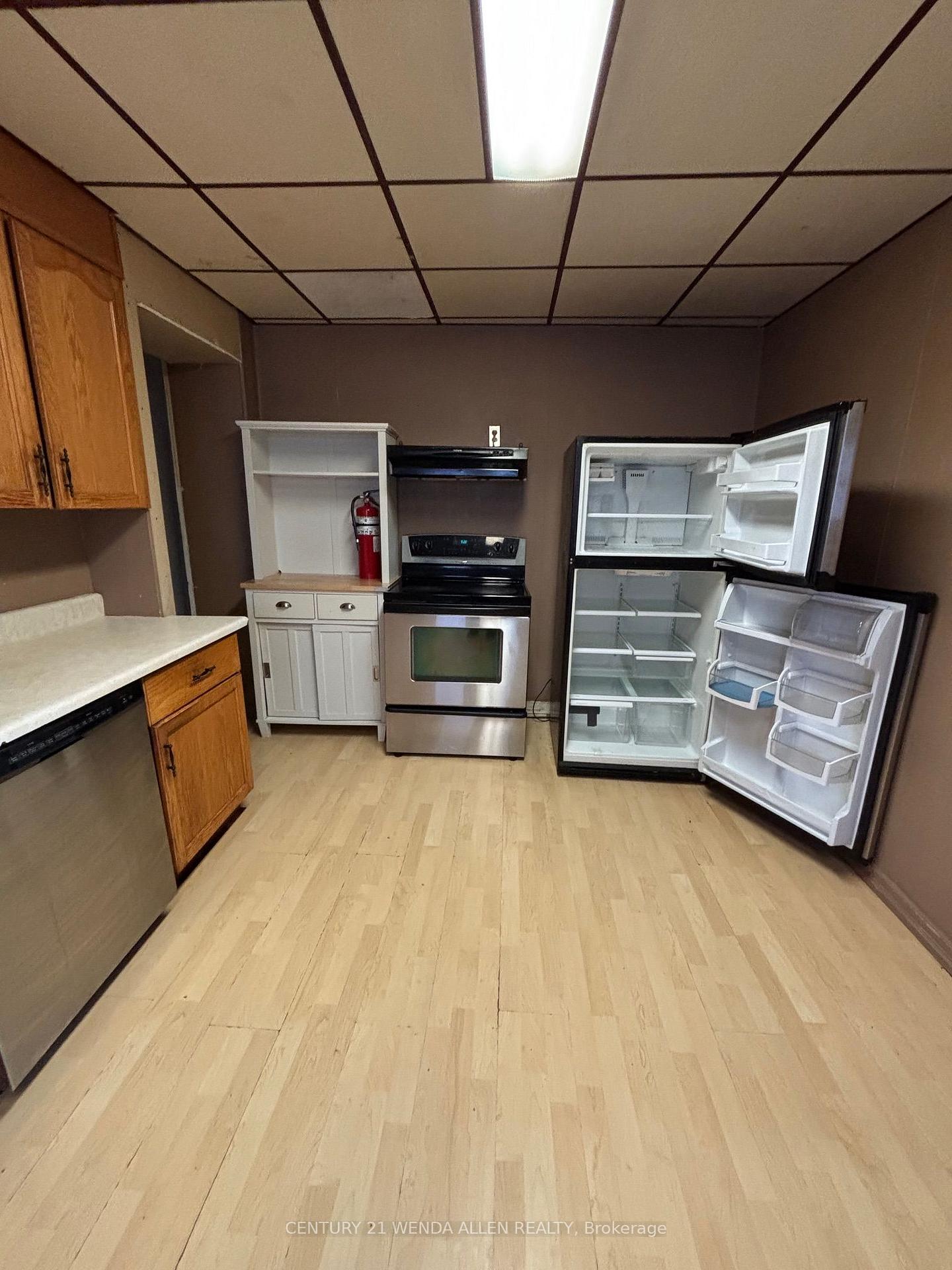 Photo 6 of 756 Cedar Street, North Bay, Central — HOMEH