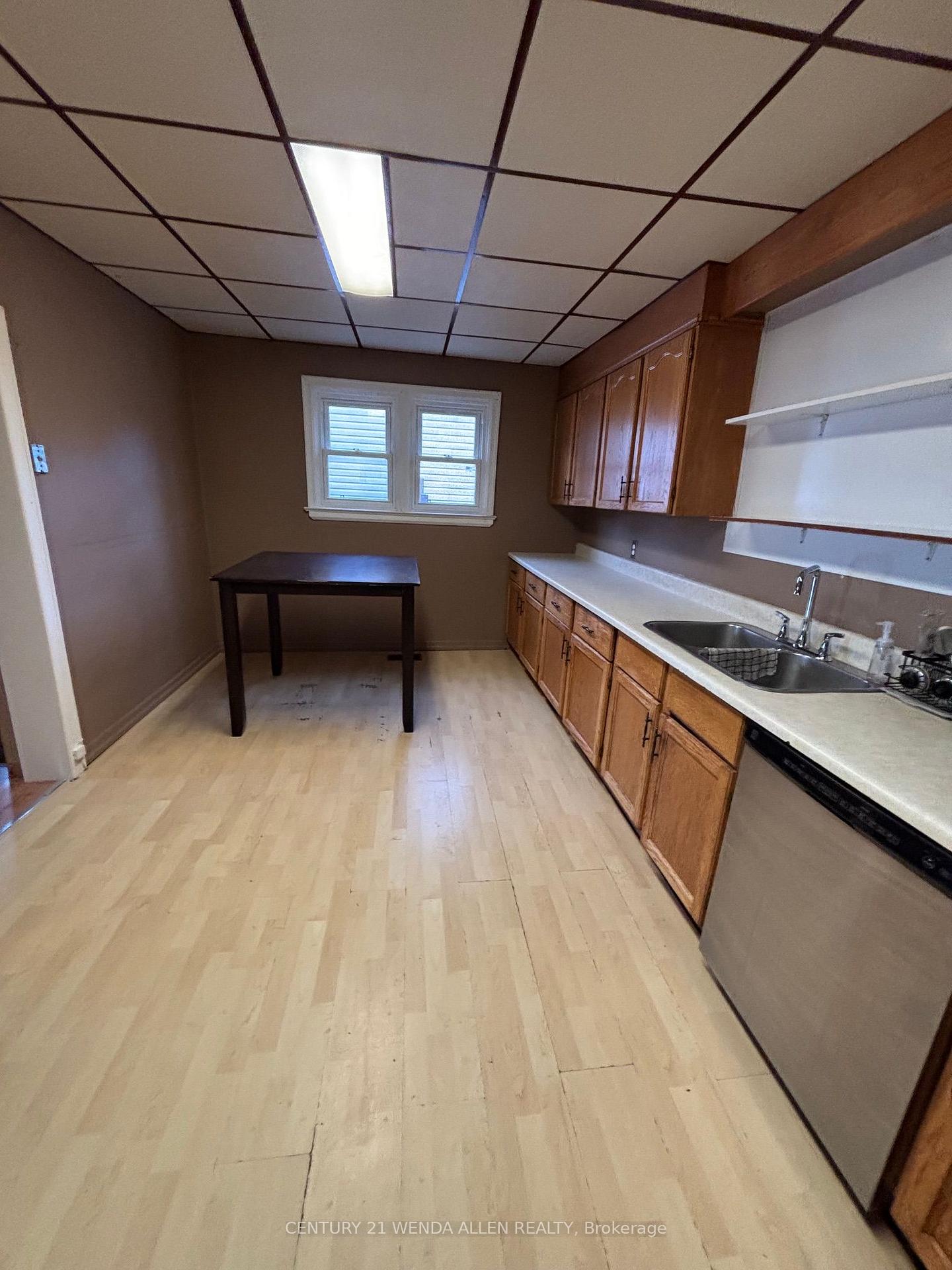Photo 7 of 756 Cedar Street, North Bay, Central — HOMEH
