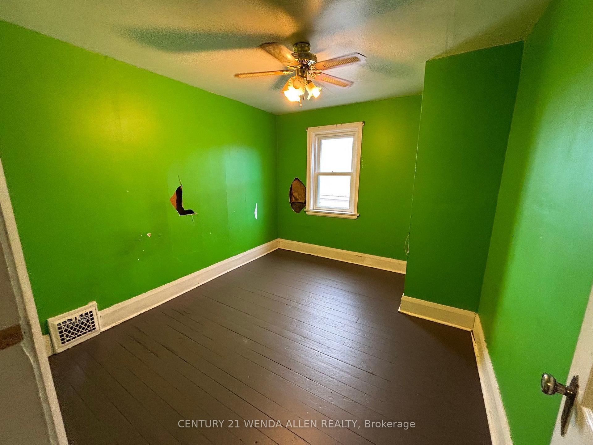 Photo 13 of 756 Cedar Street, North Bay, Central — HOMEH