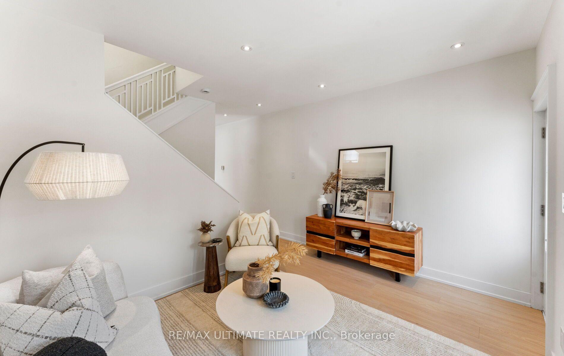 Photo 7 of 906 Logan Avenue, Toronto, Playter Estates-Danforth — HOMEH