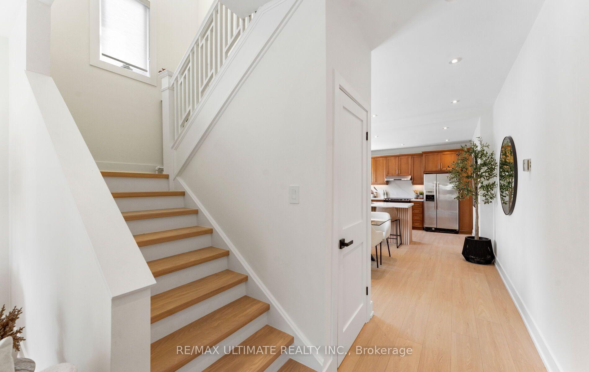 Photo 10 of 906 Logan Avenue, Toronto, Playter Estates-Danforth — HOMEH