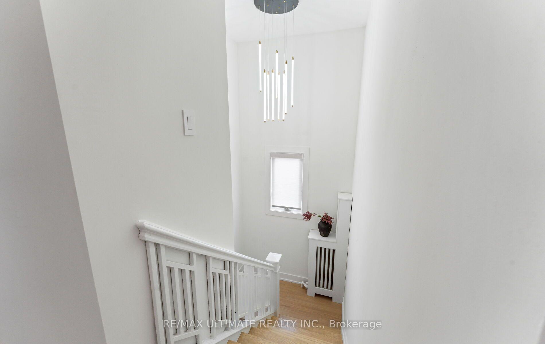 Photo 15 of 906 Logan Avenue, Toronto, Playter Estates-Danforth — HOMEH
