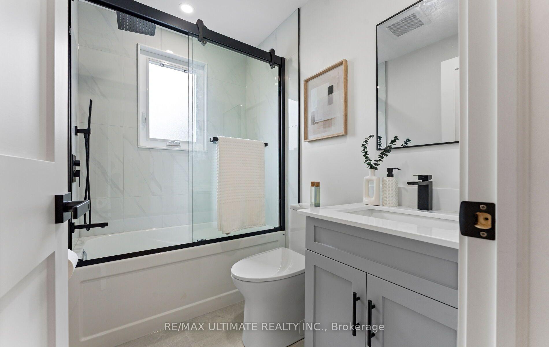 Photo 22 of 906 Logan Avenue, Toronto, Playter Estates-Danforth — HOMEH