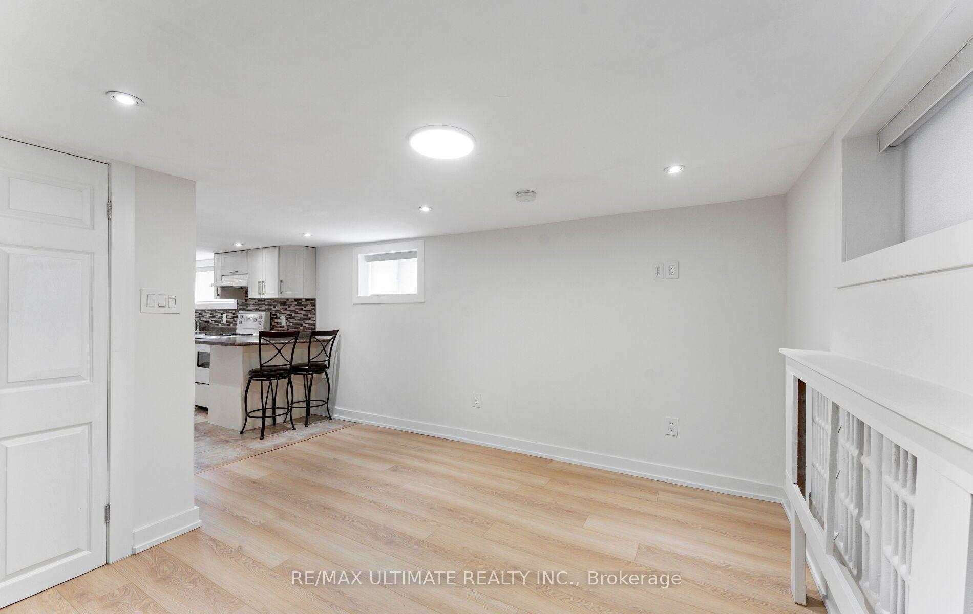 Photo 30 of 906 Logan Avenue, Toronto, Playter Estates-Danforth — HOMEH