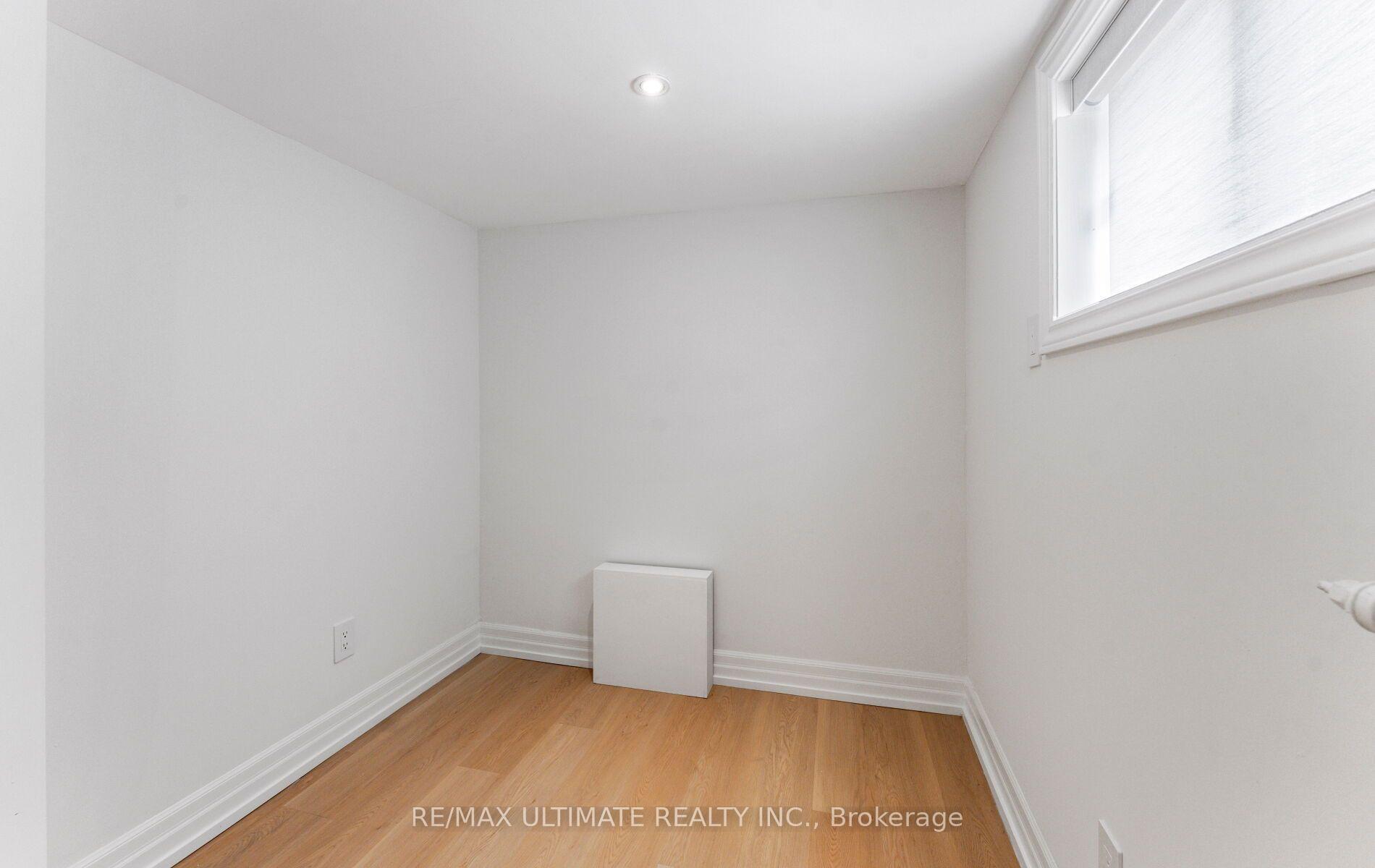 Photo 35 of 906 Logan Avenue, Toronto, Playter Estates-Danforth — HOMEH