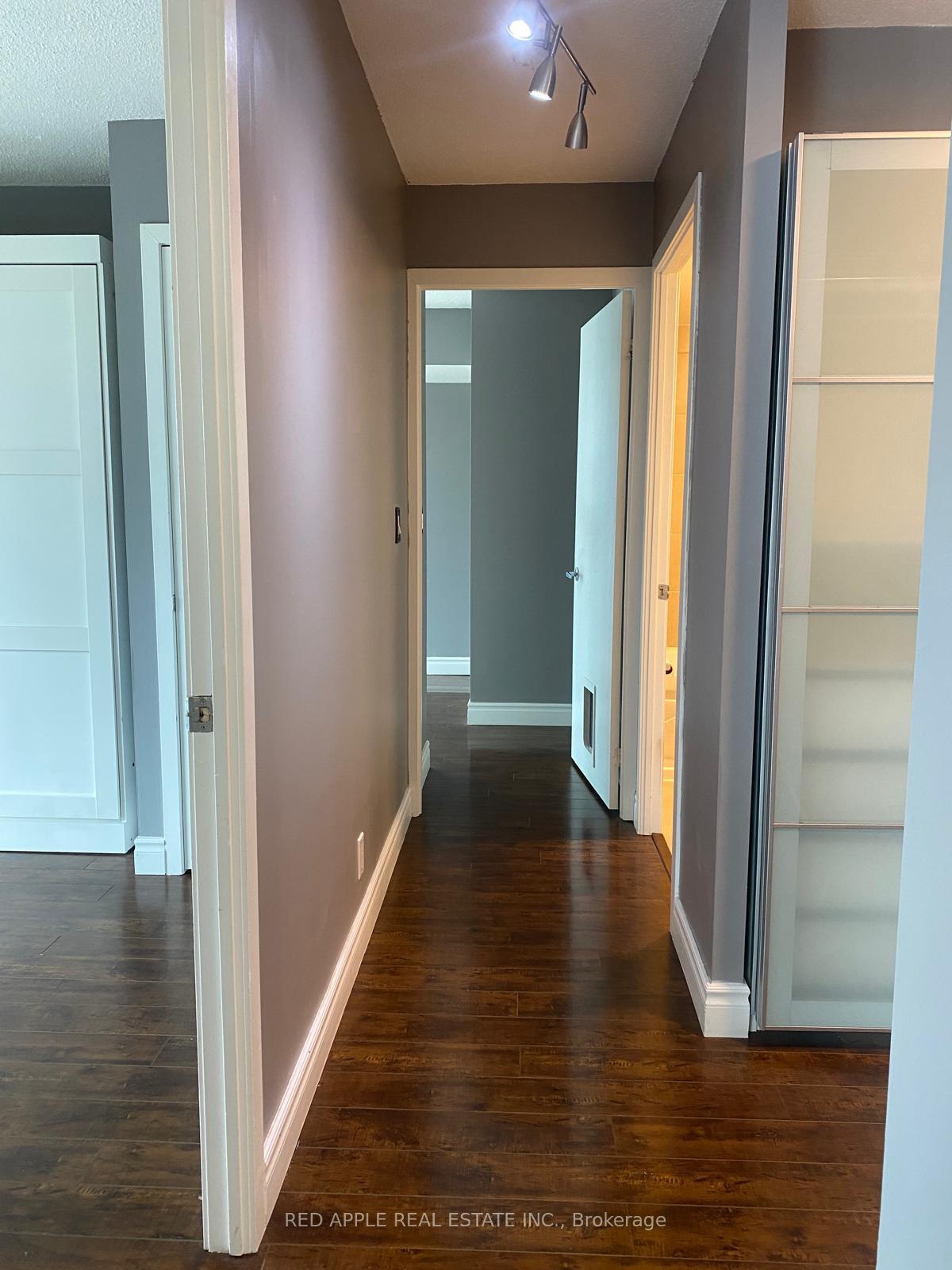 Photo 4 of Unit 1903, 397 Front Street, Toronto, Waterfront Communities — HOMEH