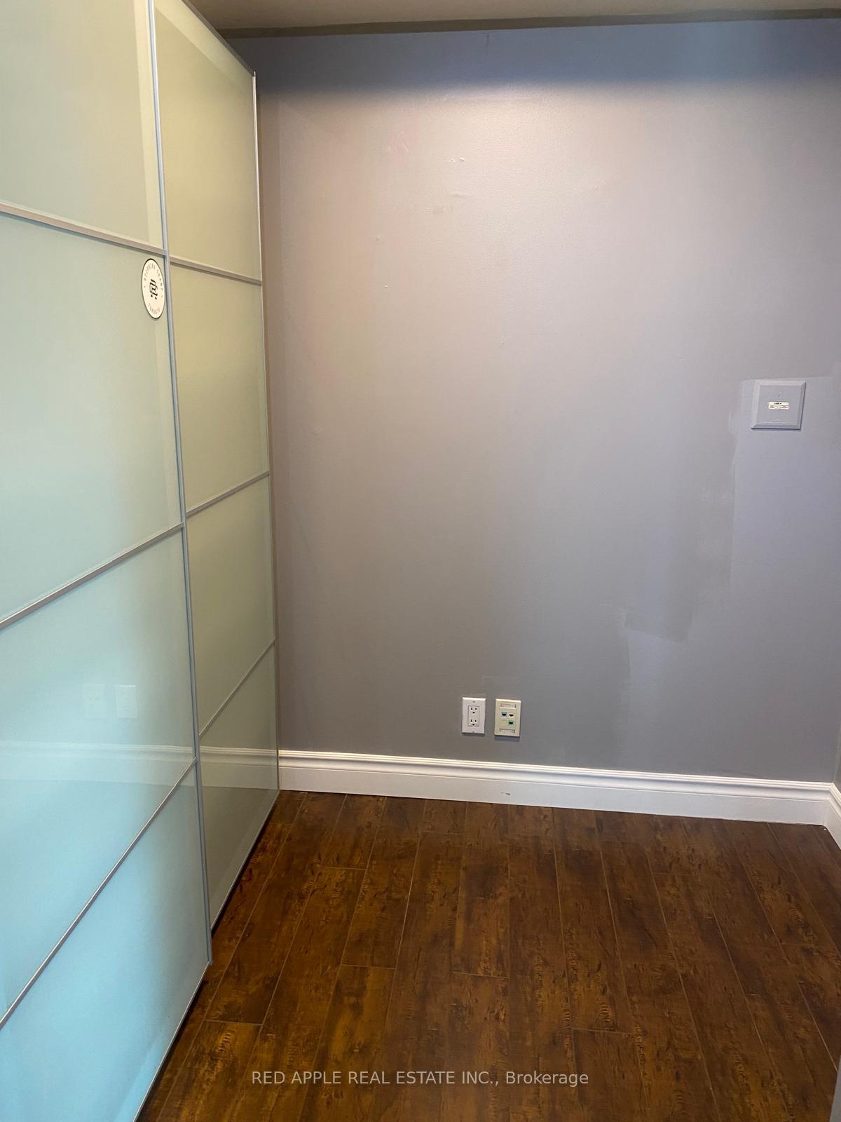 Photo 10 of Unit 1903, 397 Front Street, Toronto, Waterfront Communities — HOMEH