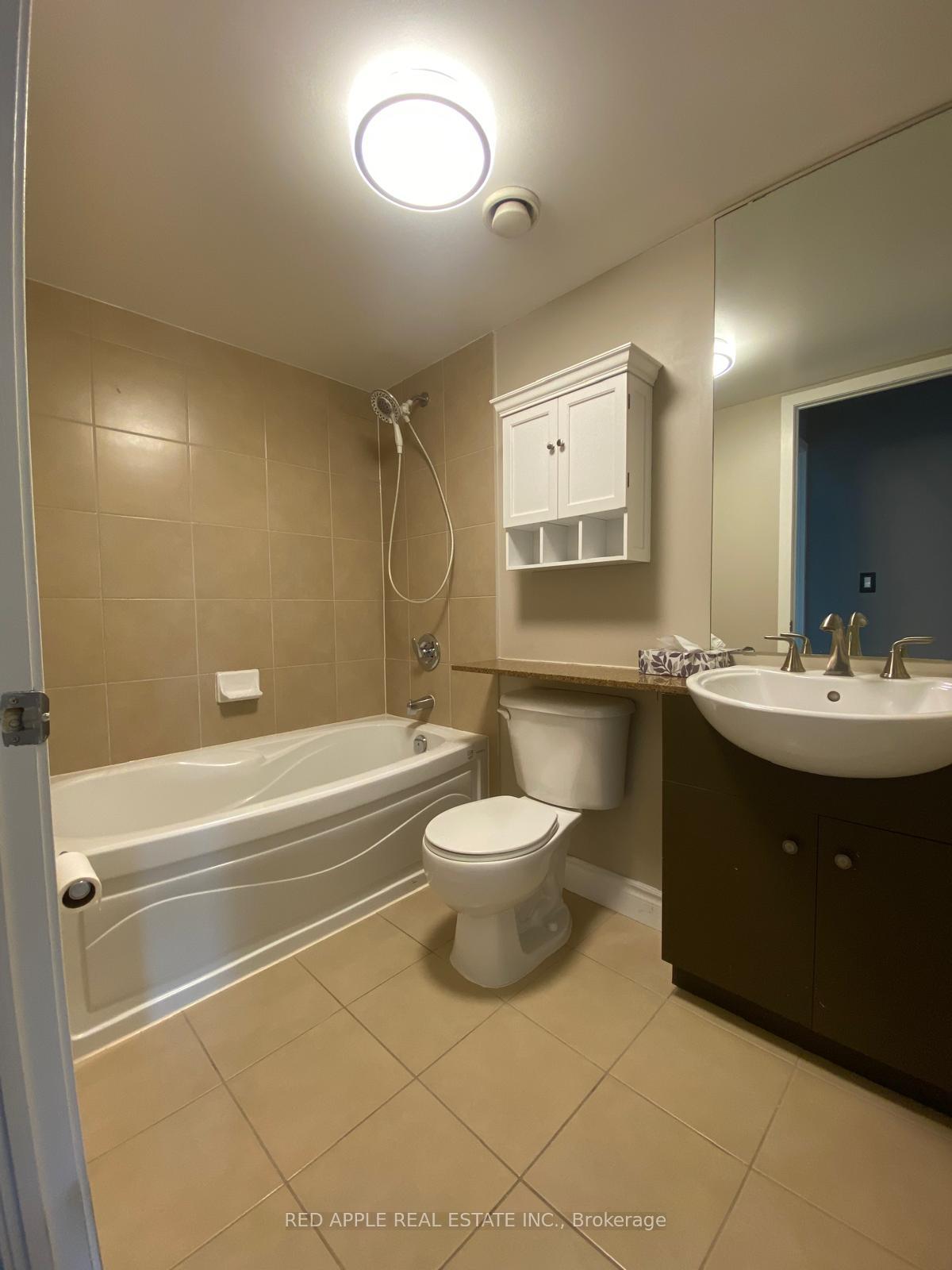 Photo 12 of Unit 1903, 397 Front Street, Toronto, Waterfront Communities — HOMEH