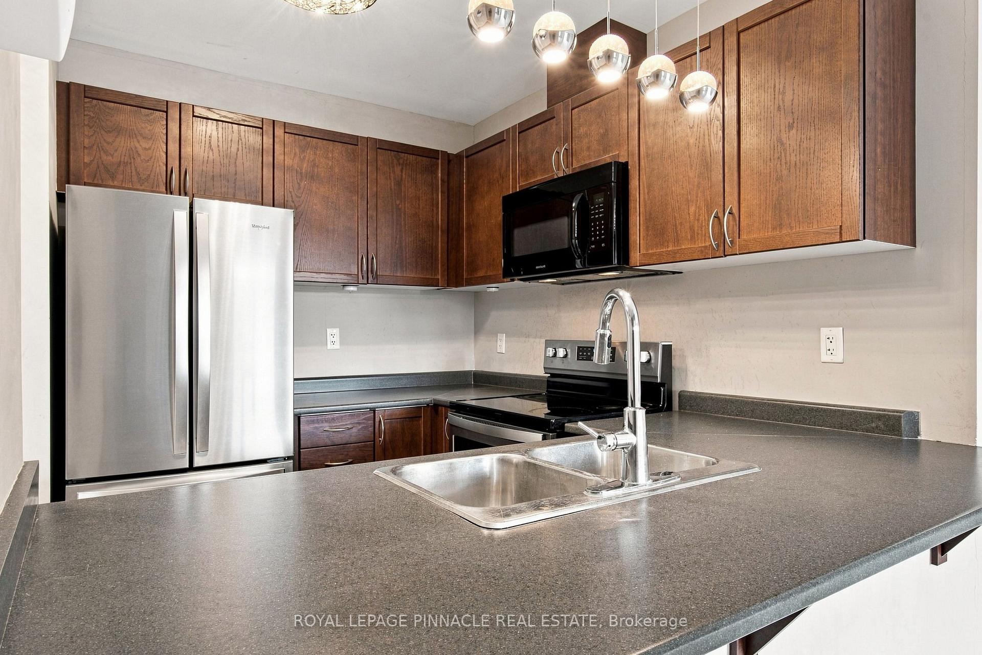 Photo 6 of Unit 201, 2 Colonial Drive, Guelph, Pineridge/Westminster Woods — HOMEH