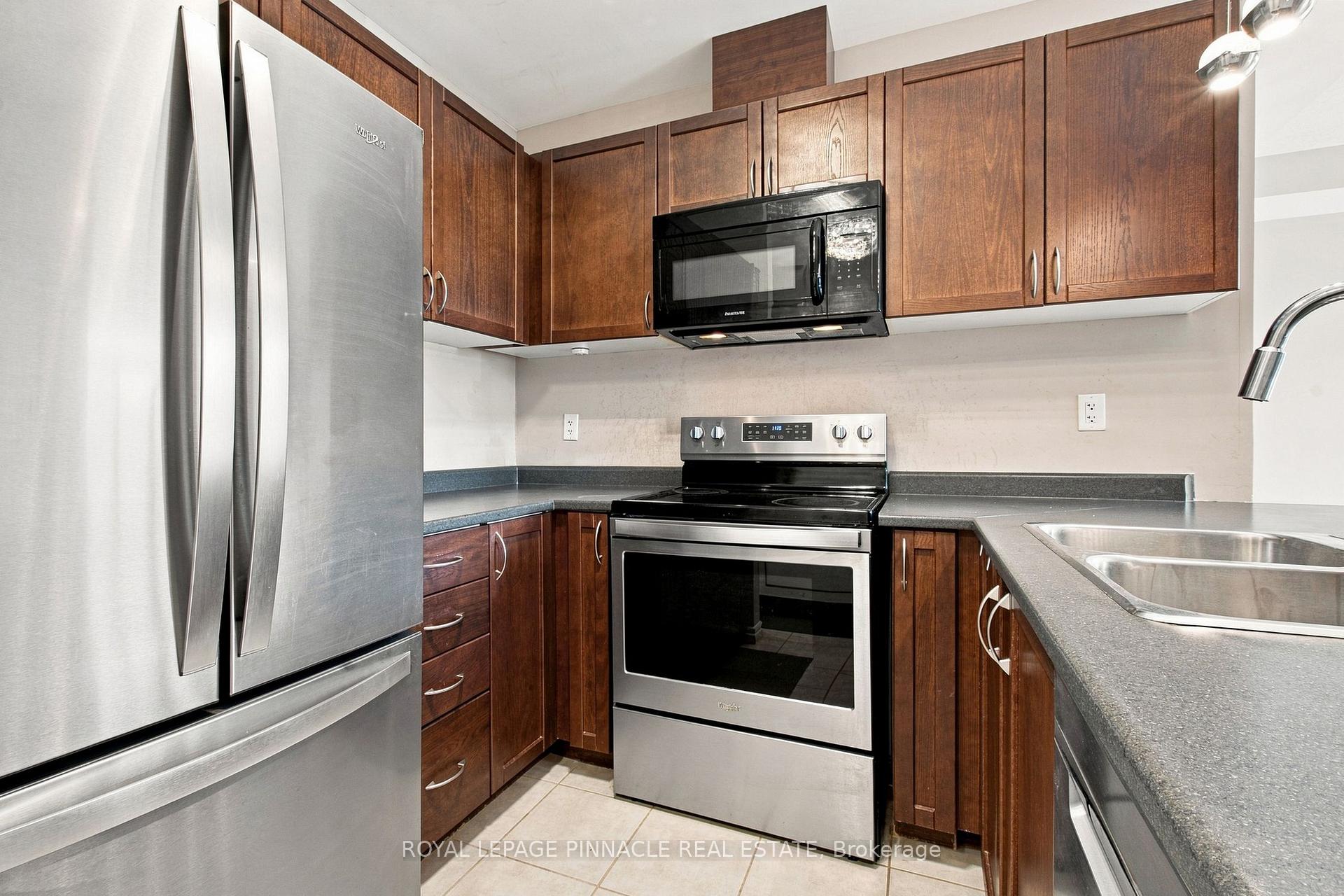 Photo 8 of Unit 201, 2 Colonial Drive, Guelph, Pineridge/Westminster Woods — HOMEH