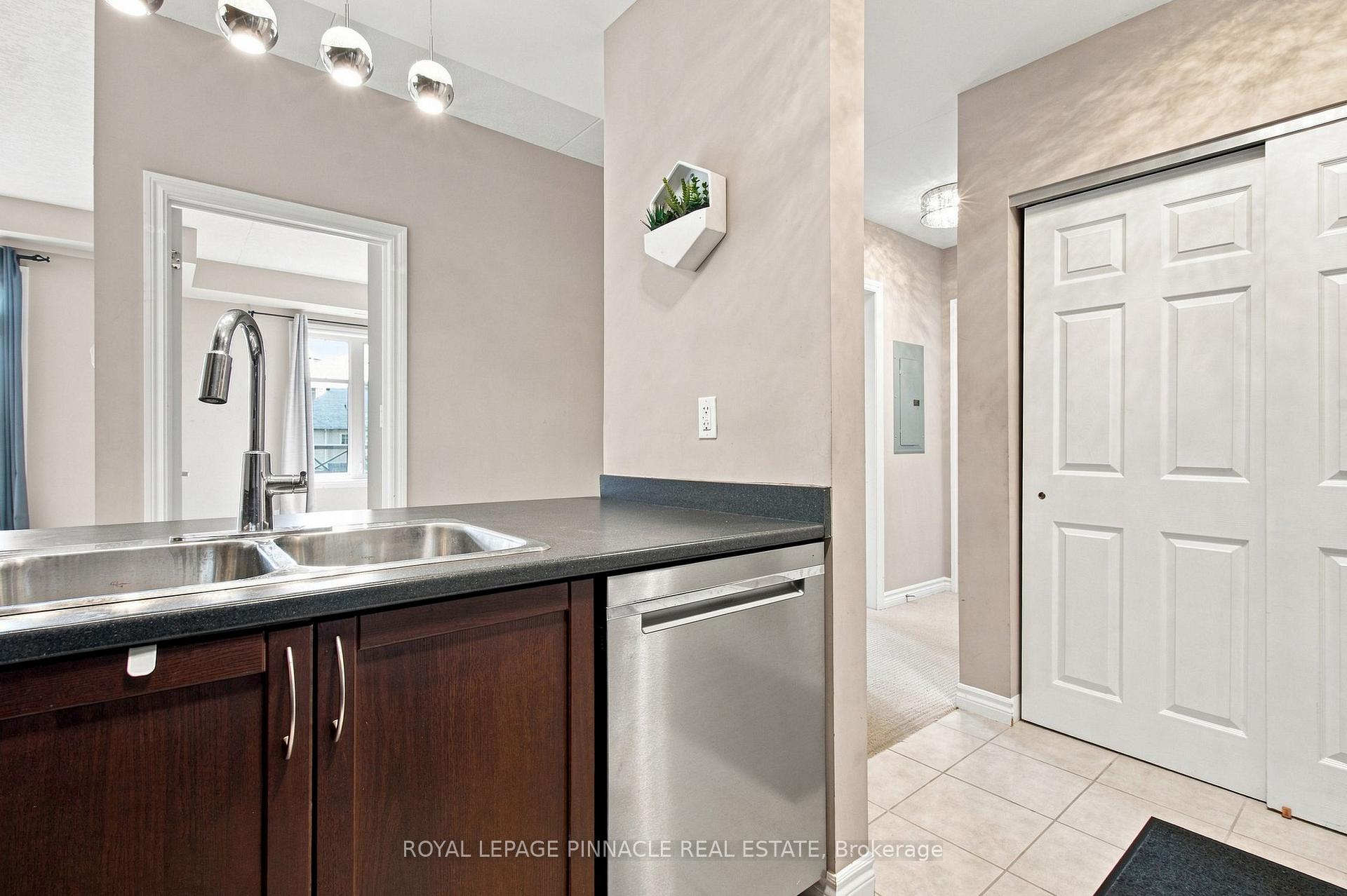Photo 10 of Unit 201, 2 Colonial Drive, Guelph, Pineridge/Westminster Woods — HOMEH