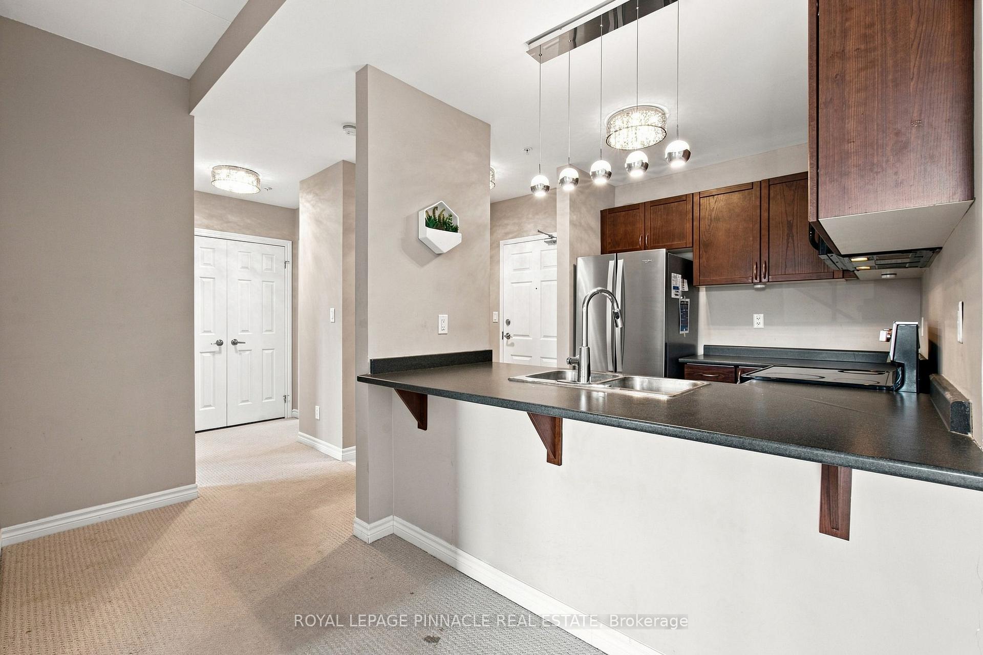 Photo 11 of Unit 201, 2 Colonial Drive, Guelph, Pineridge/Westminster Woods — HOMEH